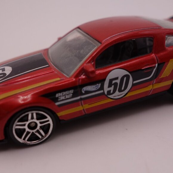 2011 Mattel 1186 MJ,I,NL Hot Wheels 112 Ford Mustang Boss 302 Laguna Seca - Picture 10 of 16